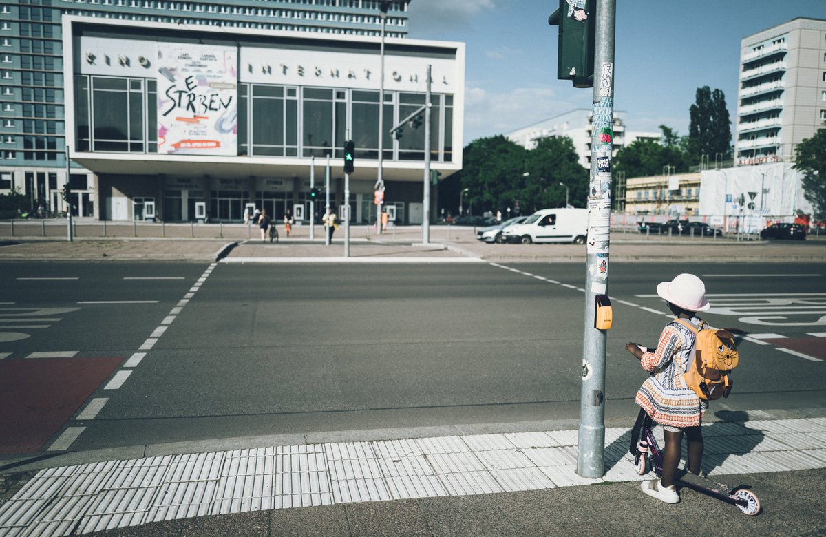#berlin #unlimitedberlin #visitberlin #streetportrait #exploretocreate  #traveltoexplore #streetphoto #ontheroad #igerscz #iglife #iglifecz #street #capturestreets #timeless_streets #lensculture #streetsgrammer #streetfinder #streetmoment #streetphotography #leica  @leica_camera
