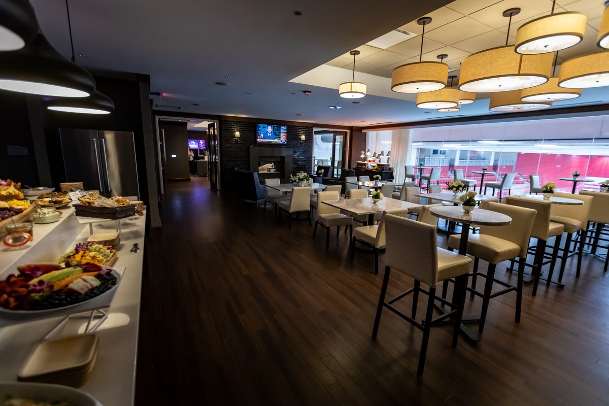 The Encore Lounge is a new premium space at Detroit's Little Caesars Arena dedicated to non-NBA/NHL entertainment events. It is the first all-inclusive hospitality space in the arena specifically designed for concert-type events. 📰 > ow.ly/I7yu50RxgEm