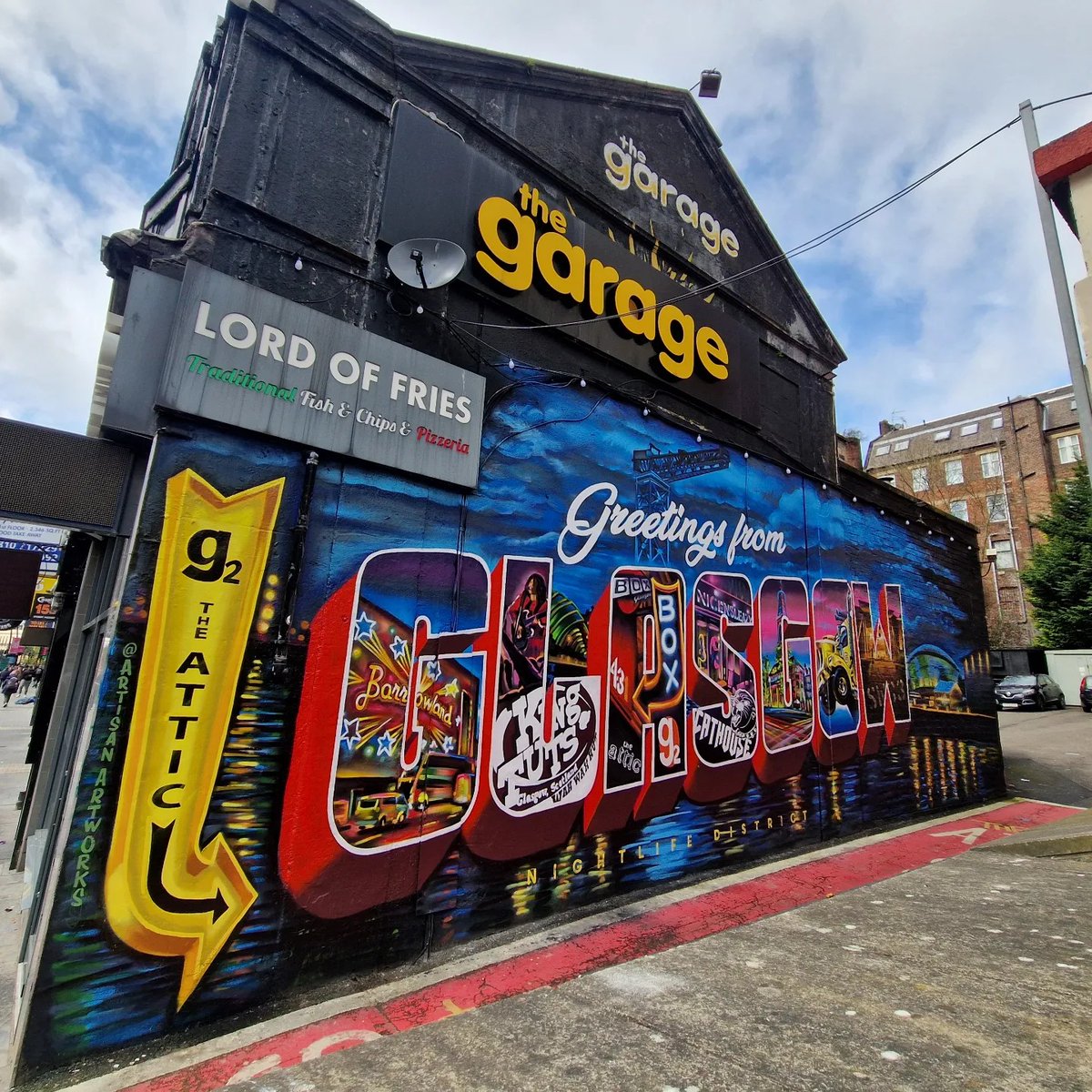 We are delighted to unveil Glasgow's newest mural adorning the side of The Garage! This vibrant artwork by @artisanartworks celebrates the cities live music scene, as you look closer you'll notice some of the most iconic venues in Glasgow's nightlife district,