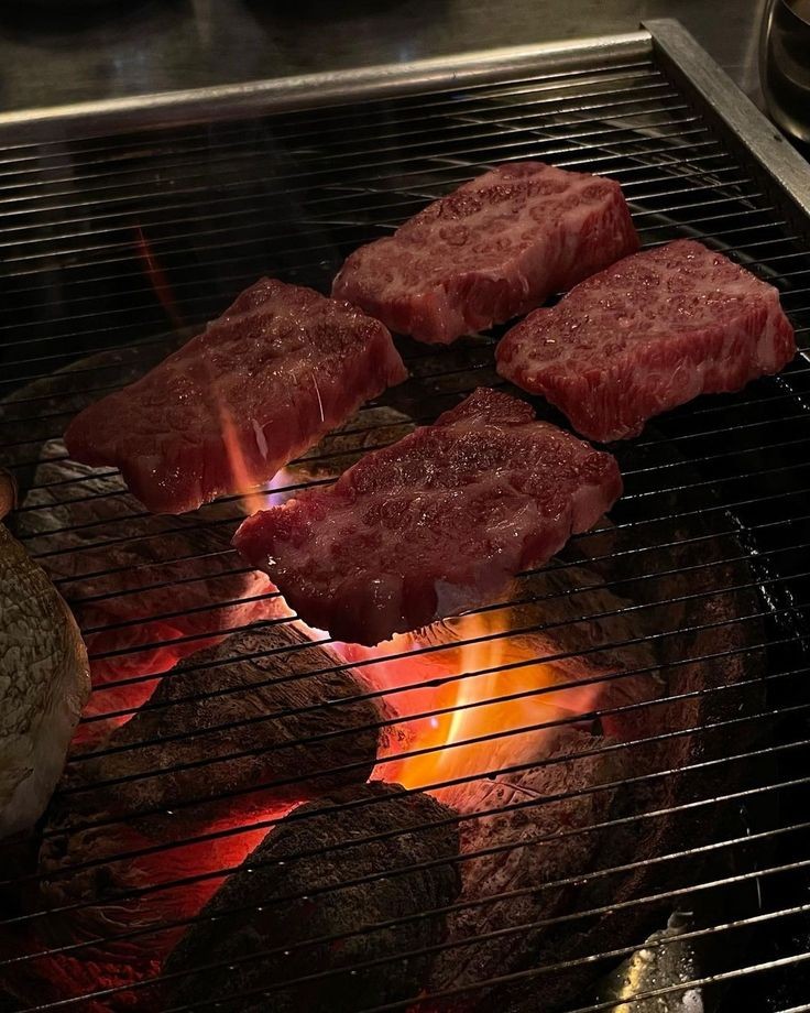 Sepersekon setelah teman-temannya berkata ingin berkunjung melalui grup obrolan, Travis menyiapkan beberapa daging yang akan disantap bersama minuman malam ini.

"Dimana? Buru gua lagi panggang daging" <a href="/fallcsleep/">LOGAN.</a> <a href="/LAKSAMANHA/">Daffa Chakra.</a> <a href="/FORELSKETIS/">MILIAN</a> <a href="/pewrter/">pewpew</a> <a href="/riverhael/">River Hael.</a> <a href="/diksiasa/">Alice</a>