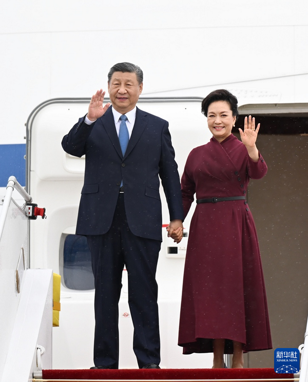 Un artículo del presidente chino, Xi Jinping, titulado 'Impulsar el espíritu que guió el establecimiento de relaciones diplomáticas China-Francia, trabajar juntos por la paz y el desarrollo globales' fue publicado el pasado domingo en el medio de comunicación francés Le Figaro.…