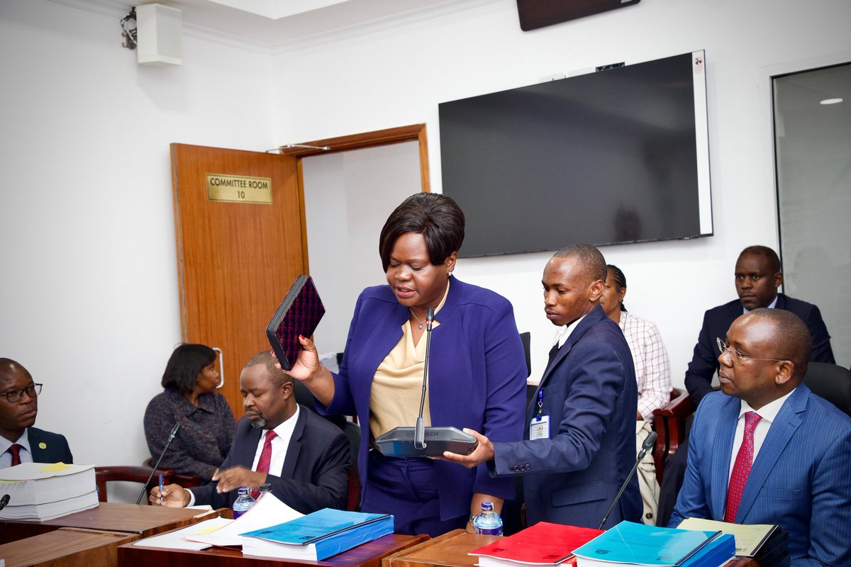 Today, at the Senate Committee on CPIC, we scrutinized the audit report with Governor of Homa Bay, Gladys Wanga. She briefed the committee on the implementation and appropriation of several county funds as administered by her predecessor. Any governor with nothing to hide should…