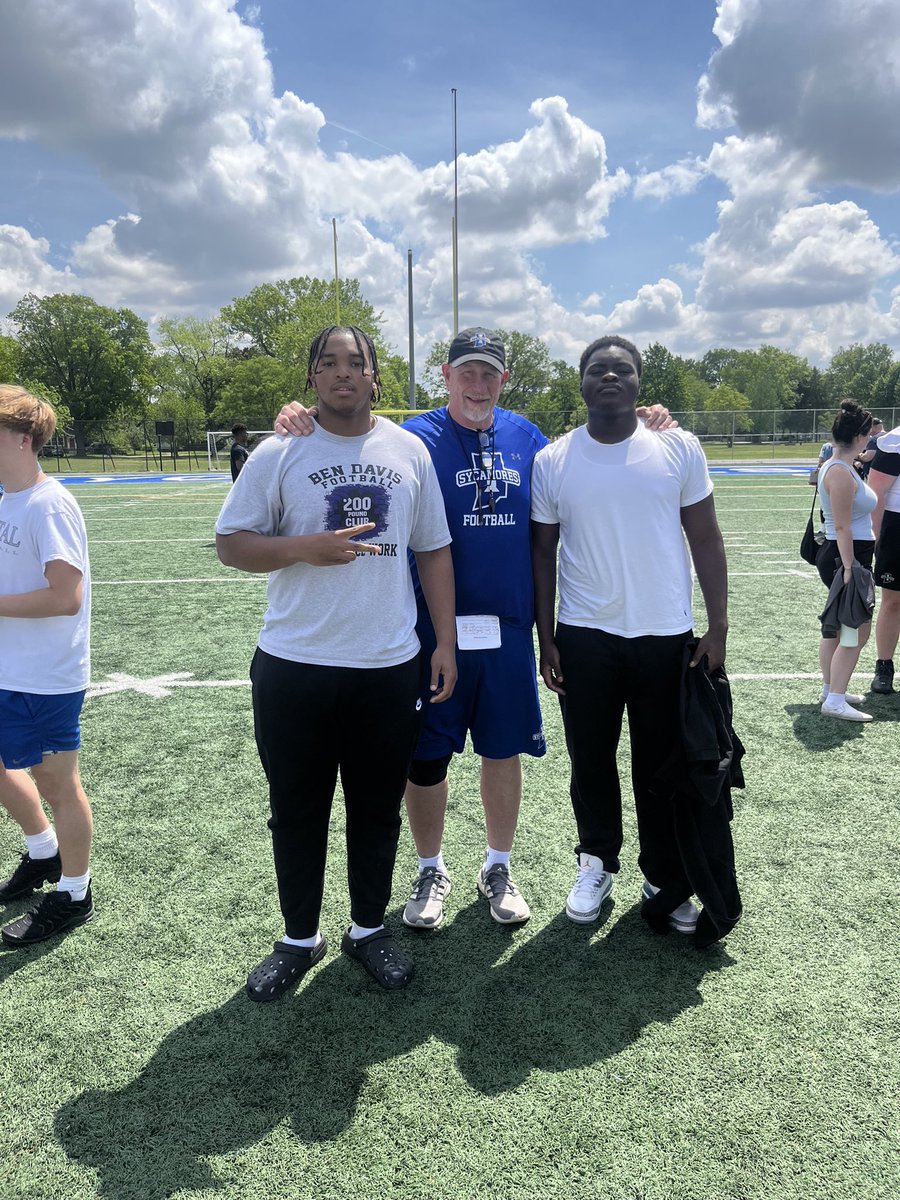 GeneralGuinhouya 🇹🇬 (@kennyguinhouya) on Twitter photo Had a good visit to <a href="/IndianaStateFB/">Indiana State Football</a> this past weekend. Loved seeing them get to work! Thanks <a href="/CmalryMallory/">Curt Mallory</a> and <a href="/coachmsimmonds/">mike simmonds</a> Had a good visit to <a href="/IndianaStateFB/">Indiana State Football</a> this past weekend. Loved seeing them get to work! Thanks <a href="/CmalryMallory/">Curt Mallory</a> and <a href="/coachmsimmonds/">mike simmonds</a>
