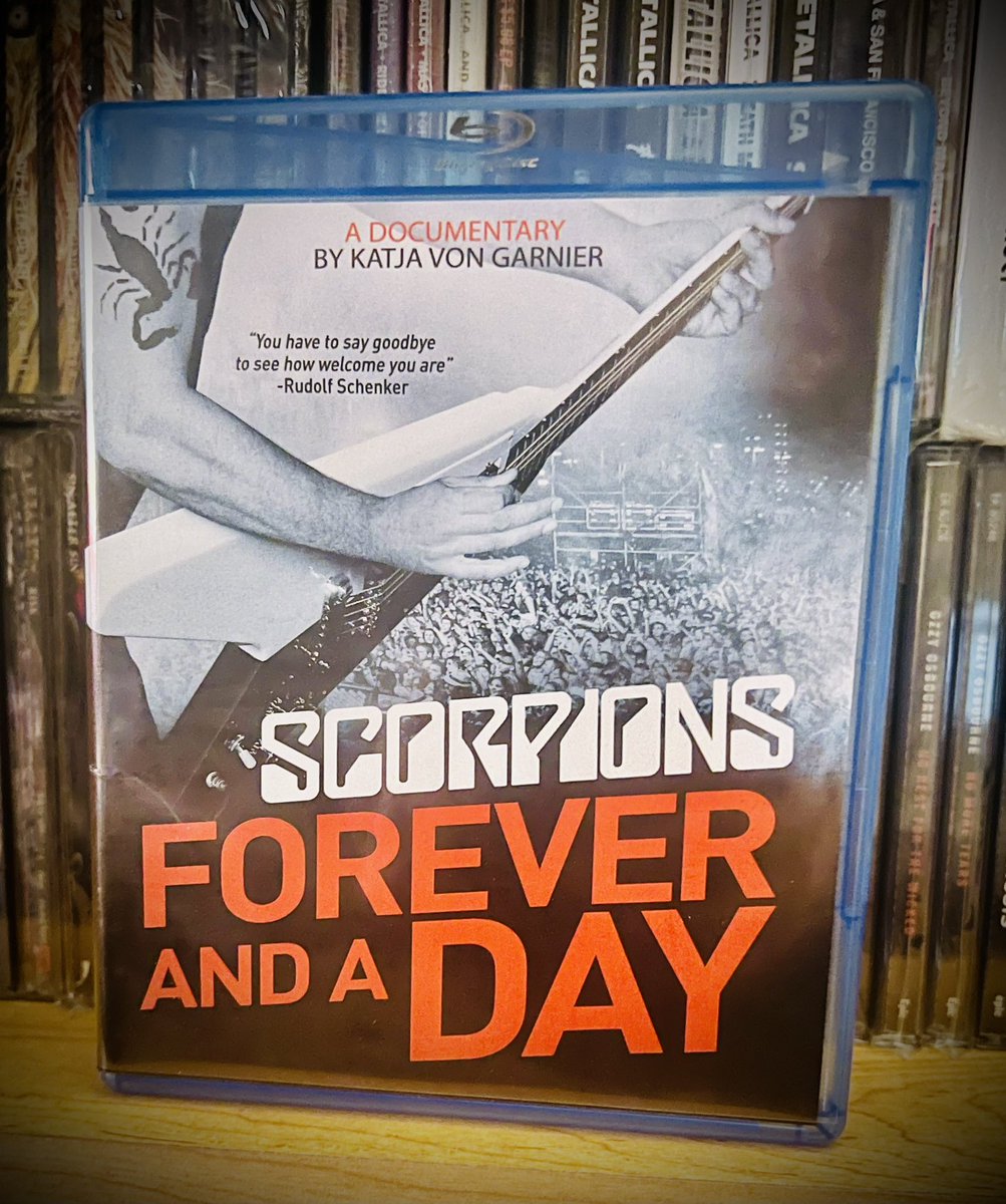 A documentary while I go through my work emails! Happy Monday everyone! 🦂🦂🦂🦂🦂 📺🎶🤘😎🤘 🦂🦂🦂🦂🦂 #NowWatching #Scorpions #ForeverAndADay #PhysicalMusic