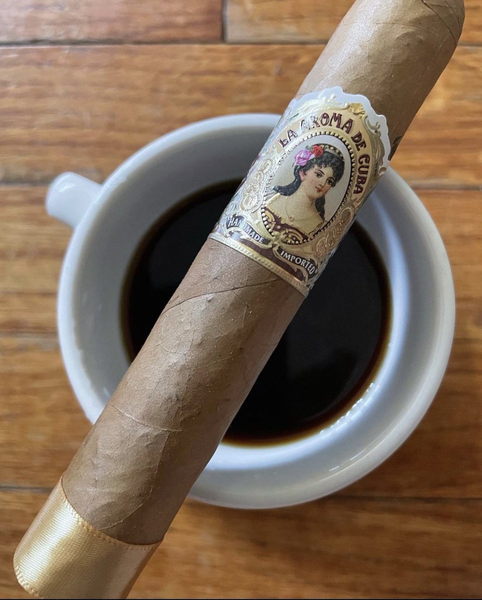 Monday morning 💨and☕️. We’re loving the La Aroma De Cuba Connecticut. In our opinion, if you like Connecticut cigars with a bit of strength, then you need to try this Don Pepin Garcia (My Father Cigars) creation. #cigar #cigars