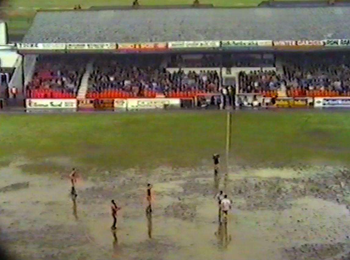 Wouldn't happen in Cleethorpes in May!! 

Just play it lads.......

#GTFC