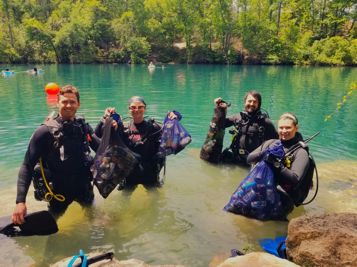 Last week, Diving Safety Officer Chris Peters and FSU Scientific Divers enjoyed a beautiful dive at Cherokee Sink. While there, they collected litter to help clean up the bottom! Way to go team! 😍🤿