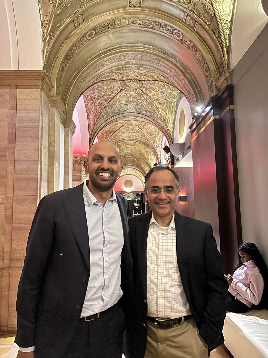 ArjunChandran89's tweet image. A genuine pleasure to have spent a few days in Chicago presenting our experience of pulvinar DBS for epilepsy at #AANS2024 with @DrNTandon on behalf of @UTHNeuro @NeurosurgUTH @TandonLab and seeing some excellent research pushing the field forward
#Neurosurgery  #WhatMatters