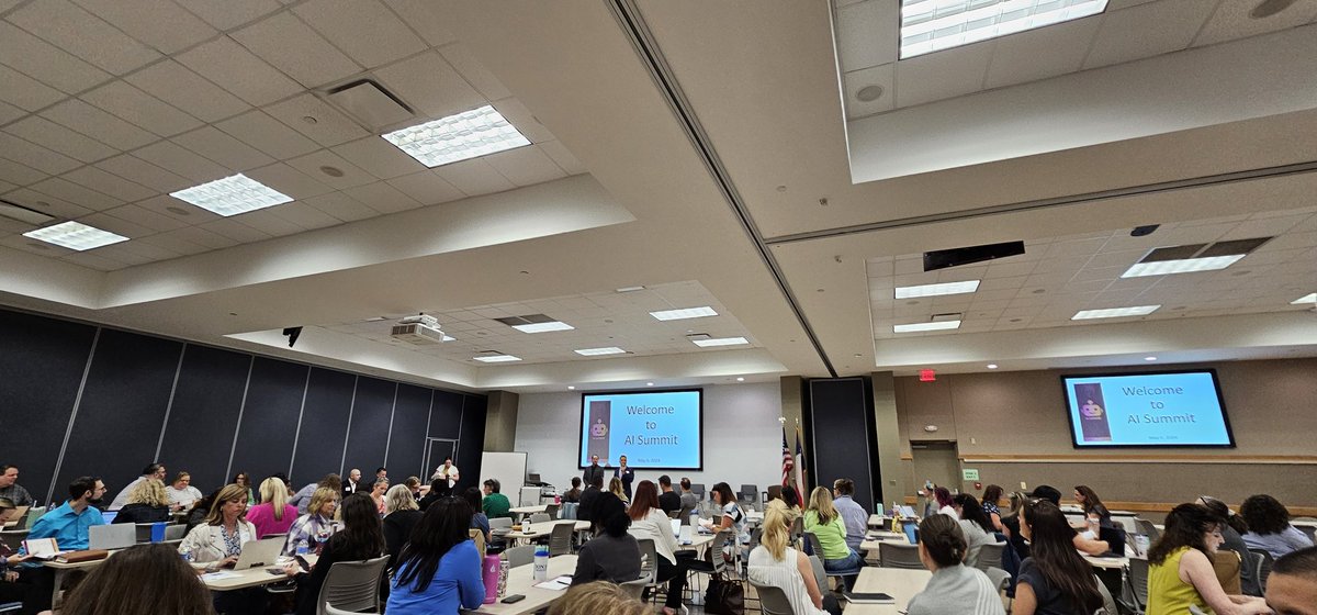 It's a full house this morning <a href="/region13/">ESC Region 13</a> AI Summit!