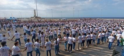 Más de 2900 bailadores de todo el país, participaron en la rueda de casino gigante organizada por #Cuba, hasta romper los récord nacional y mundial en el baile, energía indetenible que avanza ahora, con el propósito de alcanzar los Récords Guinness en el mes de noviembre.