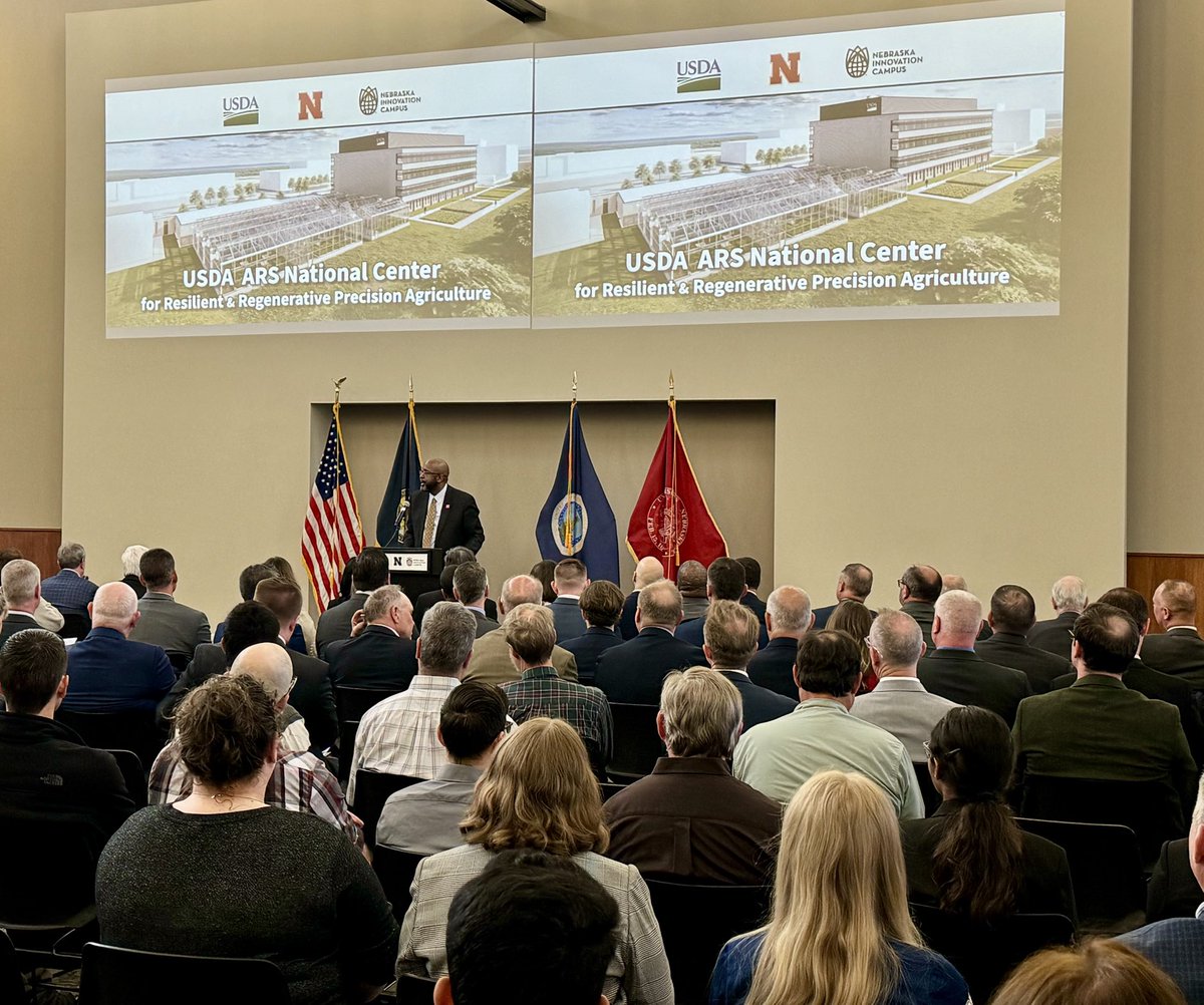 Incredibly exciting day at ⁦@NIC_Innovates⁩ as ⁦@USDA_ARS⁩ breaks ground on USDA National Center. Co-located with ⁦@UNLincoln⁩, this facility will bring game changing research and precision ag innovation to farmers and ranchers across Nebraska and the U.S.