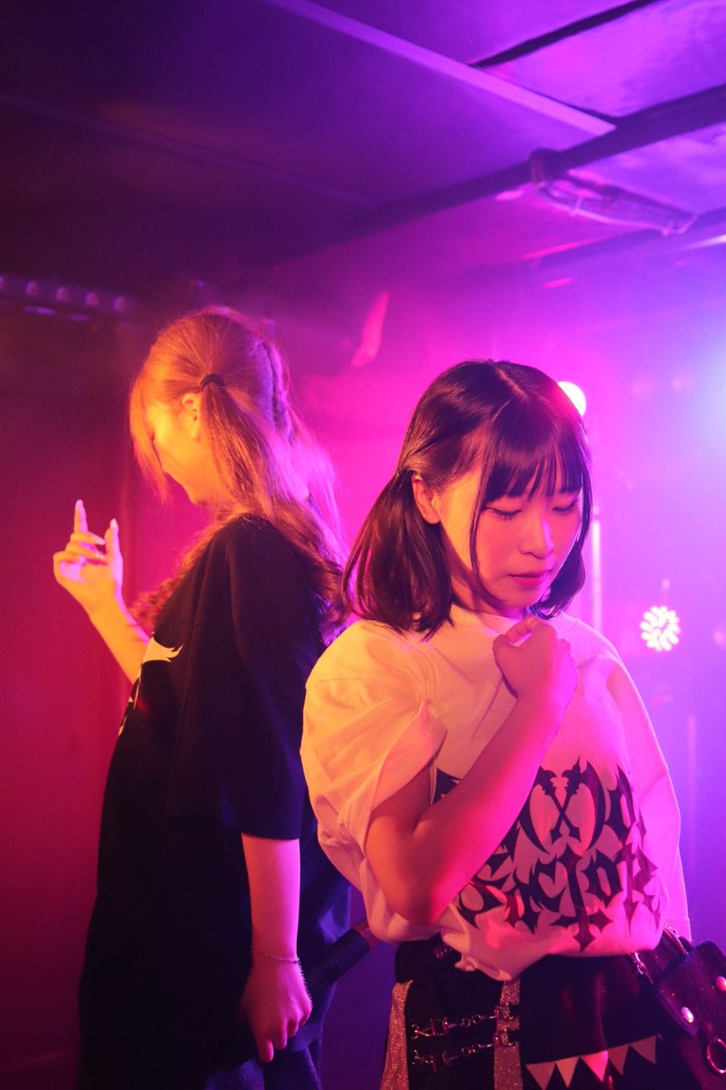 hasshii_98's tweet photo. 2024.05.04 あみゅフェスvol.22
DEMONFACTORステージ弐 れん&あい
#DEMONFACTOR #悪魔の囁き #サイレントクイーン #れん #ホワイトウィッチ #あい
@ren_amyur https://t.co/Mq3tXY7d1L