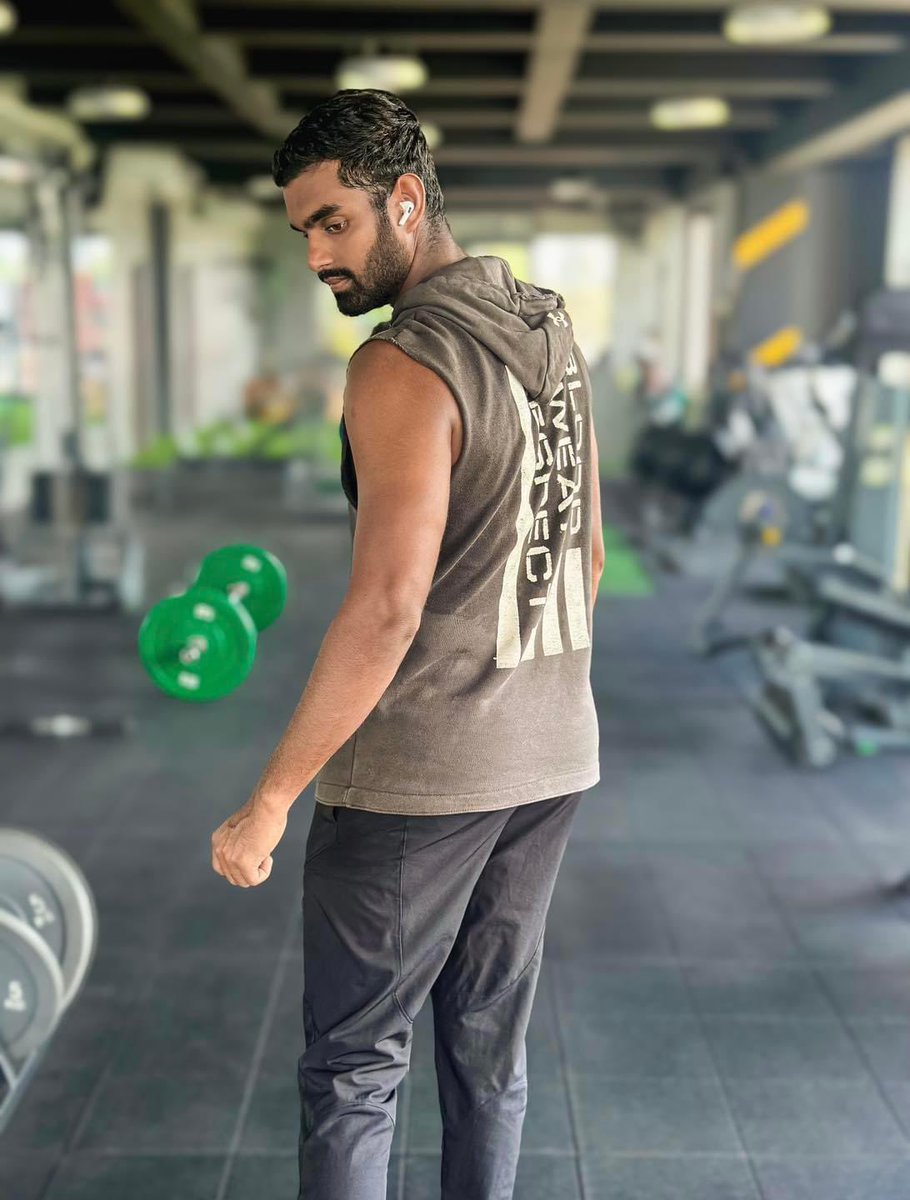 LEmbuldeniya's tweet image. Looking back (only for the gram) 😏🤪

#Fyp #Embula #Gym #WorkOut