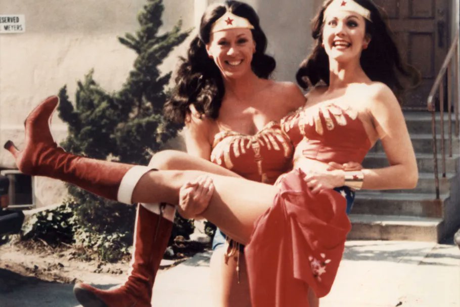 Jeannie Epper, who was a stunt double for Lynda Carter in the original “Wonder Woman” TV series and performed stunts in many movies and TV shows, died Sunday evening at her home in Simi Valley, Calif. She was 83. variety.com/2024/tv/people…