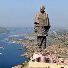 @stats_feed Some interesting facts of  Statue of Unity

*The statue faces the Narmada Dam and is located on a river island called Sadhu Bet near Rajpipla on Narmada River.

*It is located between the Satpura and the Vindhya mountain ranges near Kevadia town in Gujarat

*Around 129 tonnes of…