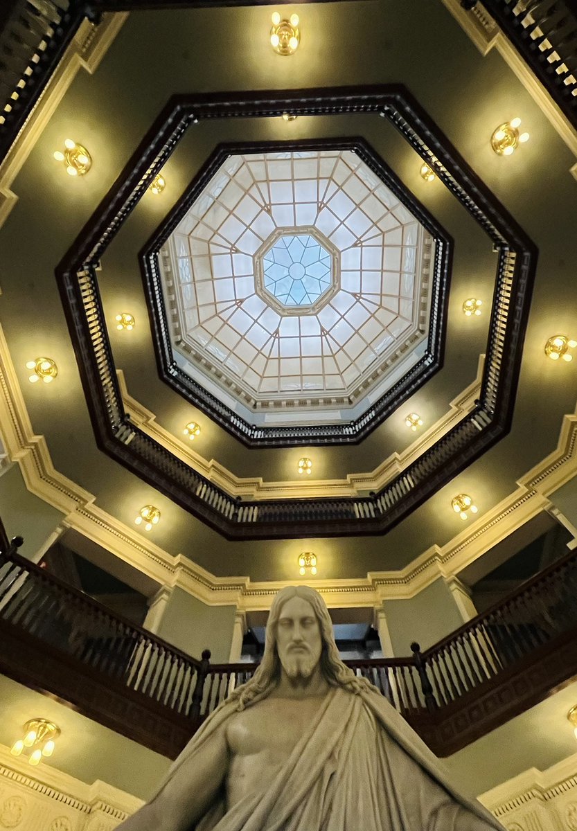 Enjoying <a href="/JHUPath/">Johns Hopkins Pathology</a> with <a href="/RalphHruban/">Ralph Hruban</a> 
Such an honor!