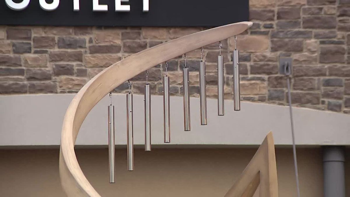 Today marks one year since 8 people were killed when a gunman opened fire at the Allen Premium Outlets. A new memorial in Allen honors the 8 lives lost. READ MORE: bit.ly/3JMMg7Y