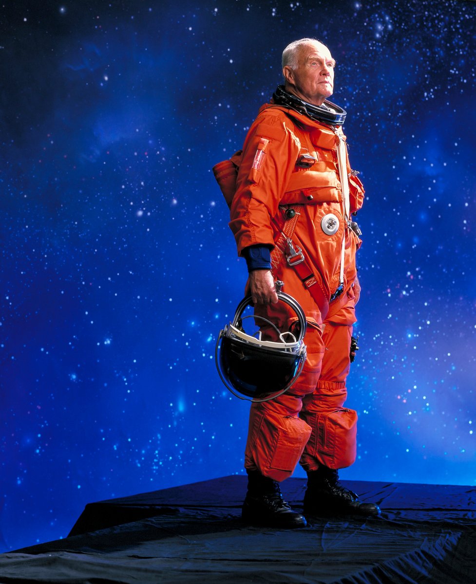 A blog for World Astronaut Day.... joemcnally.com/2024/05/06/wor…