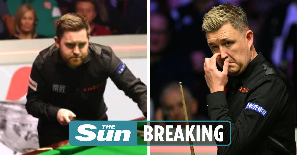 World Snooker Championship DELAYED after fan throws up and is taken out thesun.co.uk/sport/27757891…