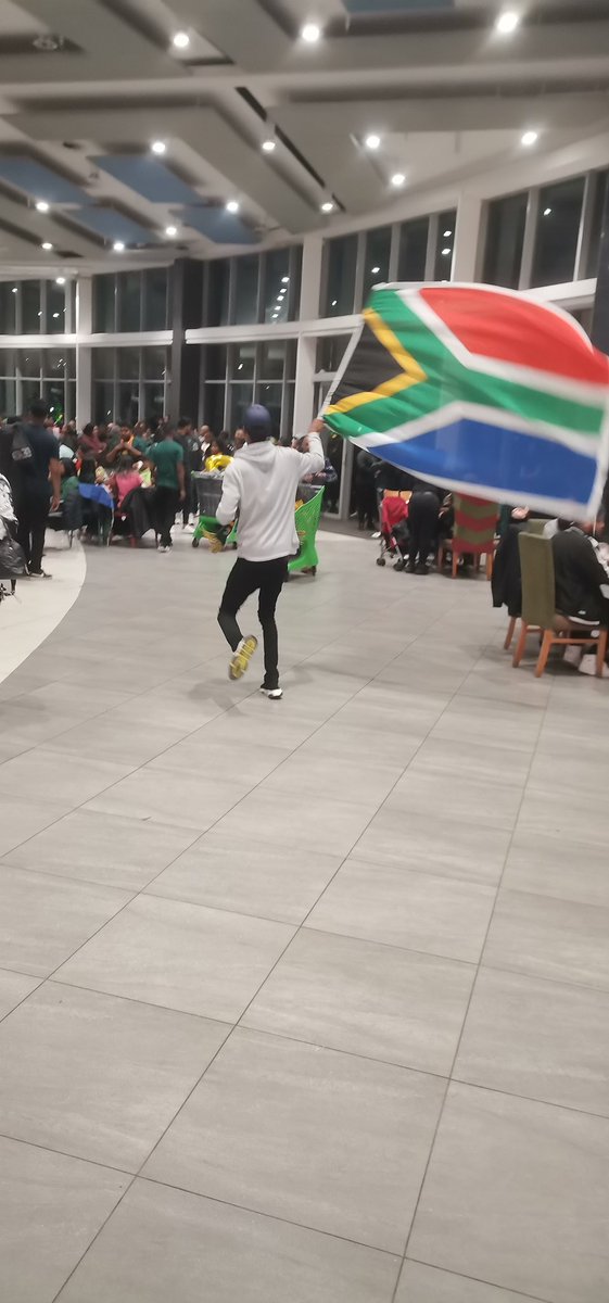 So yall are burning our flag…

My country has its problems but I’m proud to be South African and will be forever!

#ProudSouthAfrican #SouthAfrica #ProudlySouthAfrican #30YearsofFreedom