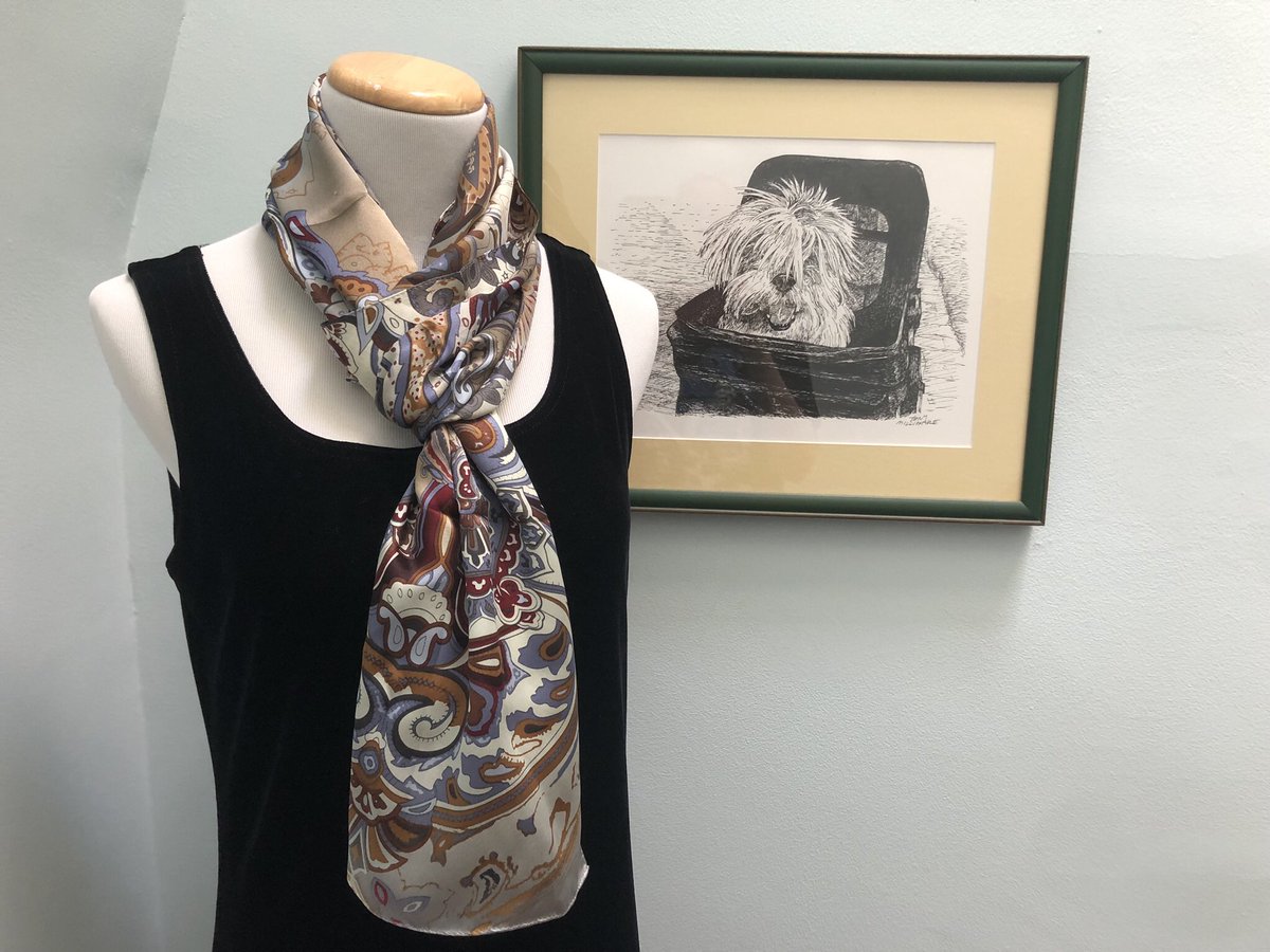 New listing in my #Etsy shop: Vintage Cynthia Rowley Silk Scarf. bindisboutiquebysara.etsy.com/listing/172007… #vintagescarf #vintageaccessory #silkscarf #vintagefashion #scarflover #scarfaddict