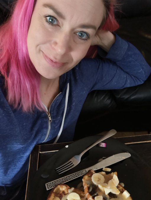 Monday morning banana caramel french toast? Yes please! https://t.co/5095wXBoez<a href="/tag/thirstythursday"class="tags"><span>#thirstythursday</span></a>