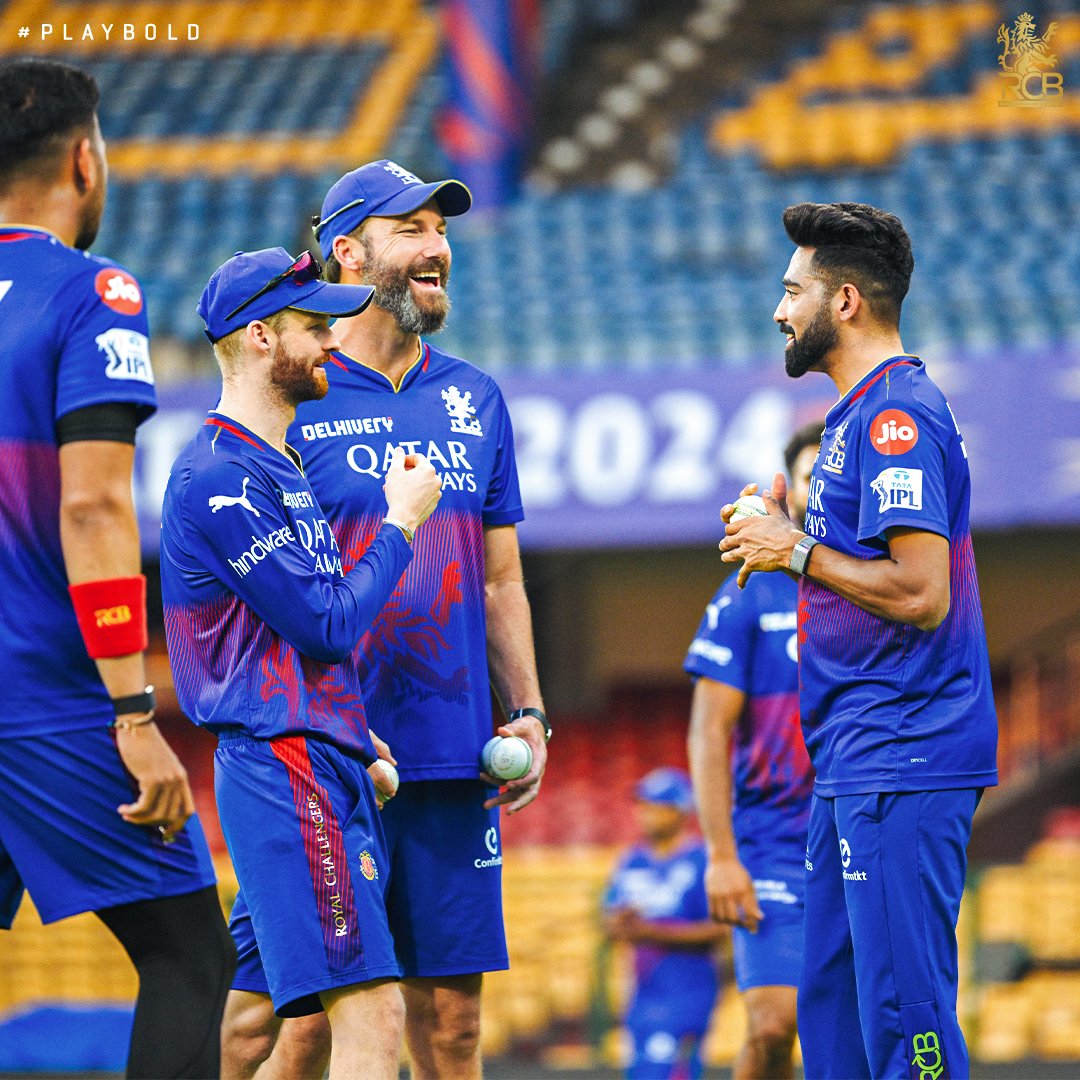 Now that joke from Miyan had Coach Adam and Freddie in splits. 🤭 What do you think the trio were talking about, 12th Man Army? 🤔 #PlayBold #ನಮ್ಮRCB #IPL2024