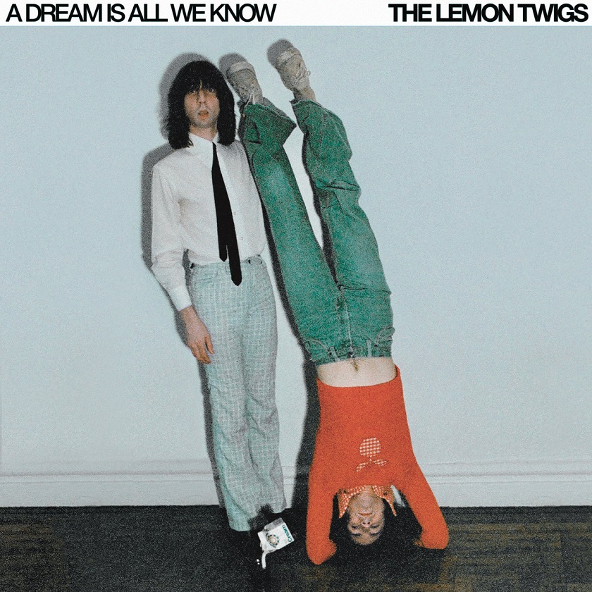The Lemon Twigs vuelven a traernos el mejor pop y rock de los sesenta y setenta en ‘A Dream Is All We Know’, uno de esos discos en los que todas las canciones podrían ser un single claro. Porque, además, ahora están más animados y poperos que nunca. indienauta.com/the-lemon-twig…