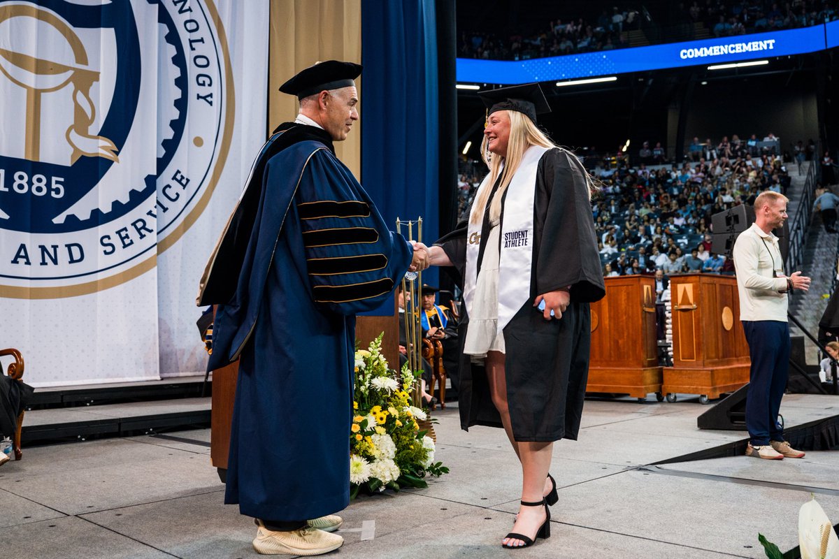 Congratulations to the newest members of the @gtalumni community! #StingEm x #BeGold