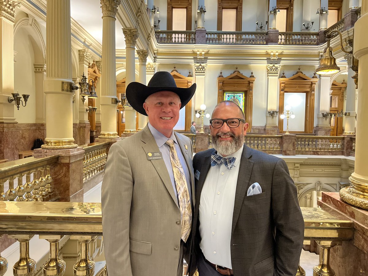 It was great to see Parker Council Member Josh Rivero at the Colorado State Capitol. He was here to testify in committee where he supports small businesses and local control. Thank you.

#copolitics #coleg #cologop #hd44 #parkercolorado #conservative #republican #smallbusiness