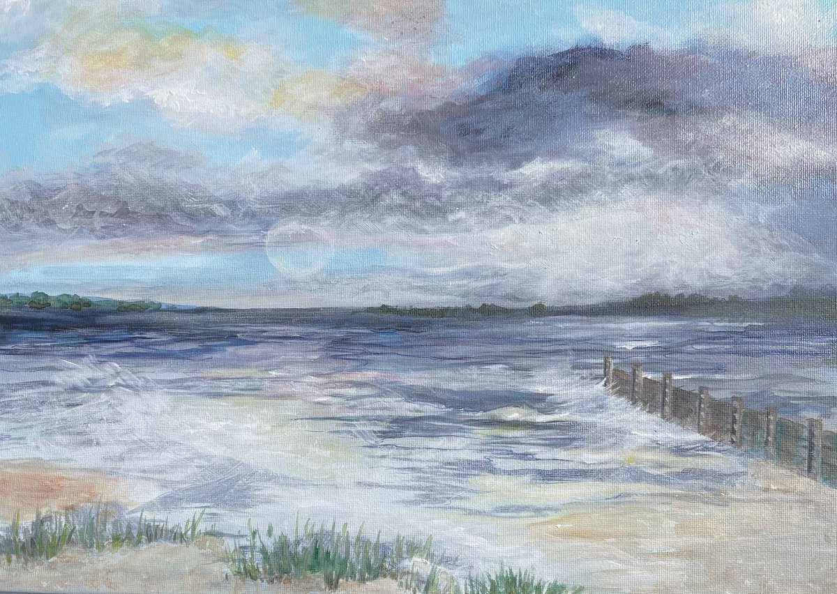 Wet day here on the Kent coast such a shame the Bank Holiday has sent people scuttling indoors let’s eat drink and be merry #Whitstable #beach #BankHolidayMonday #Rainyday #cloudy #MondayFunday #seadide #coastal #seascape #landscape #artwork #artist #loveart #kentcoast #painting