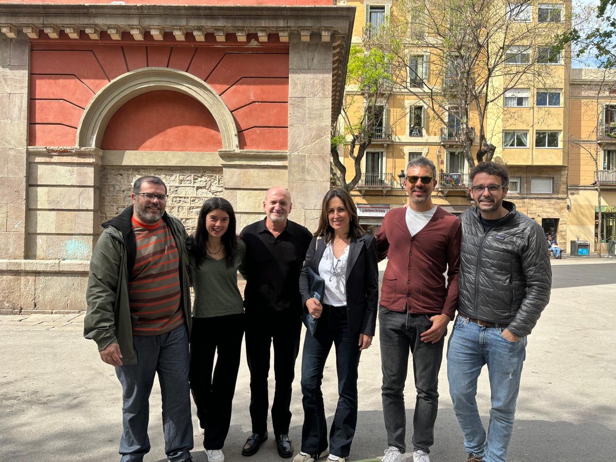 A lot of brainstorming, team work and friendship! Excellent meeting between Dr.Miguel Montorfano, coordinator of WF Latam, with the whole WINFOCUS staff this morning in Barcelona! We are keep on walking forward!