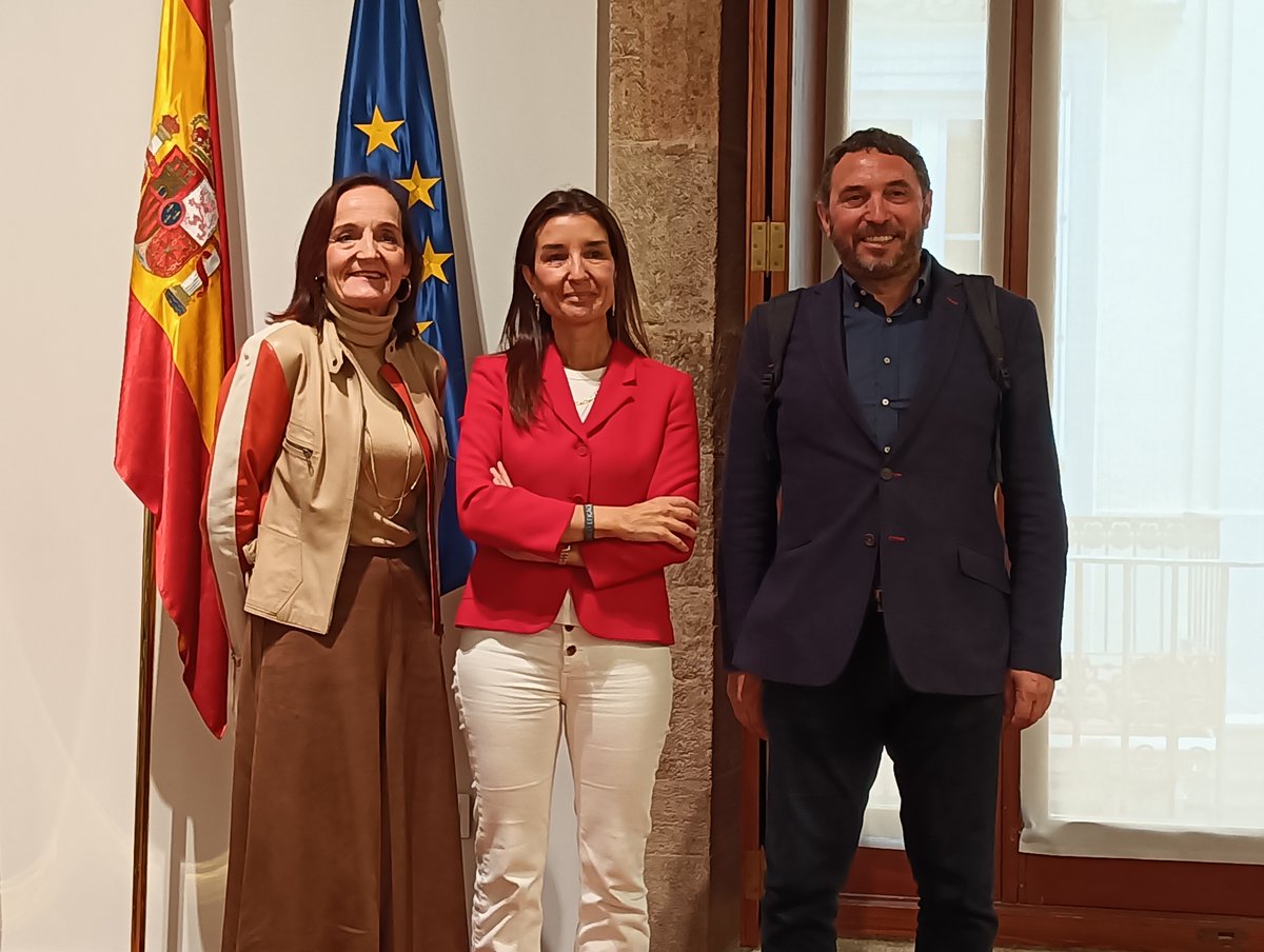 La consellera @rutmerinovlc se ha reunido con @nlloret, presidenta de @aecta3 , y Jesús Escudero, Fundación @integraliadkv, con el fin de explorar nuevas vías de colaboración para la inclusión laboral de #personascondiscapacidad.