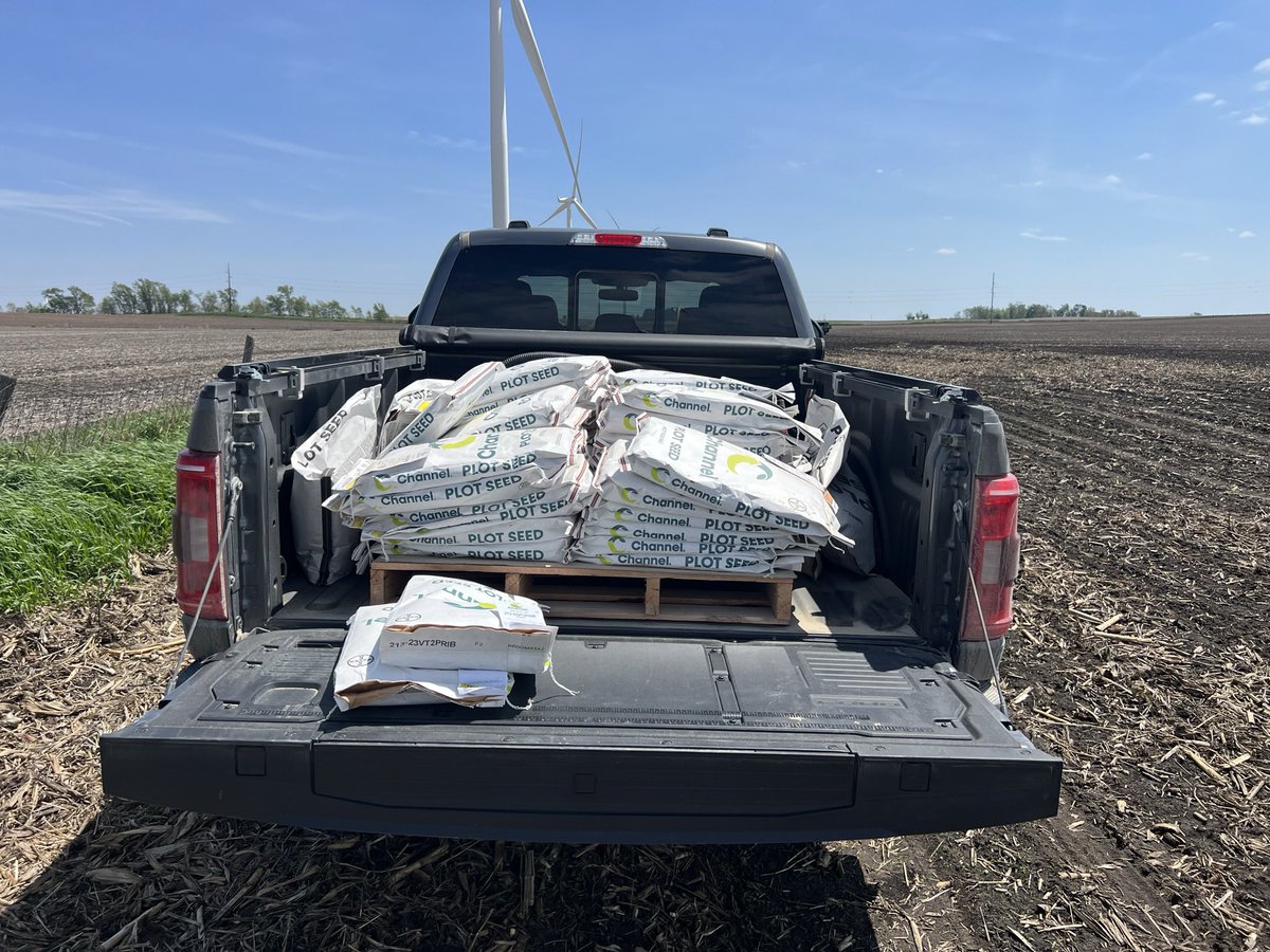 Dustin Woebbeking tweet media