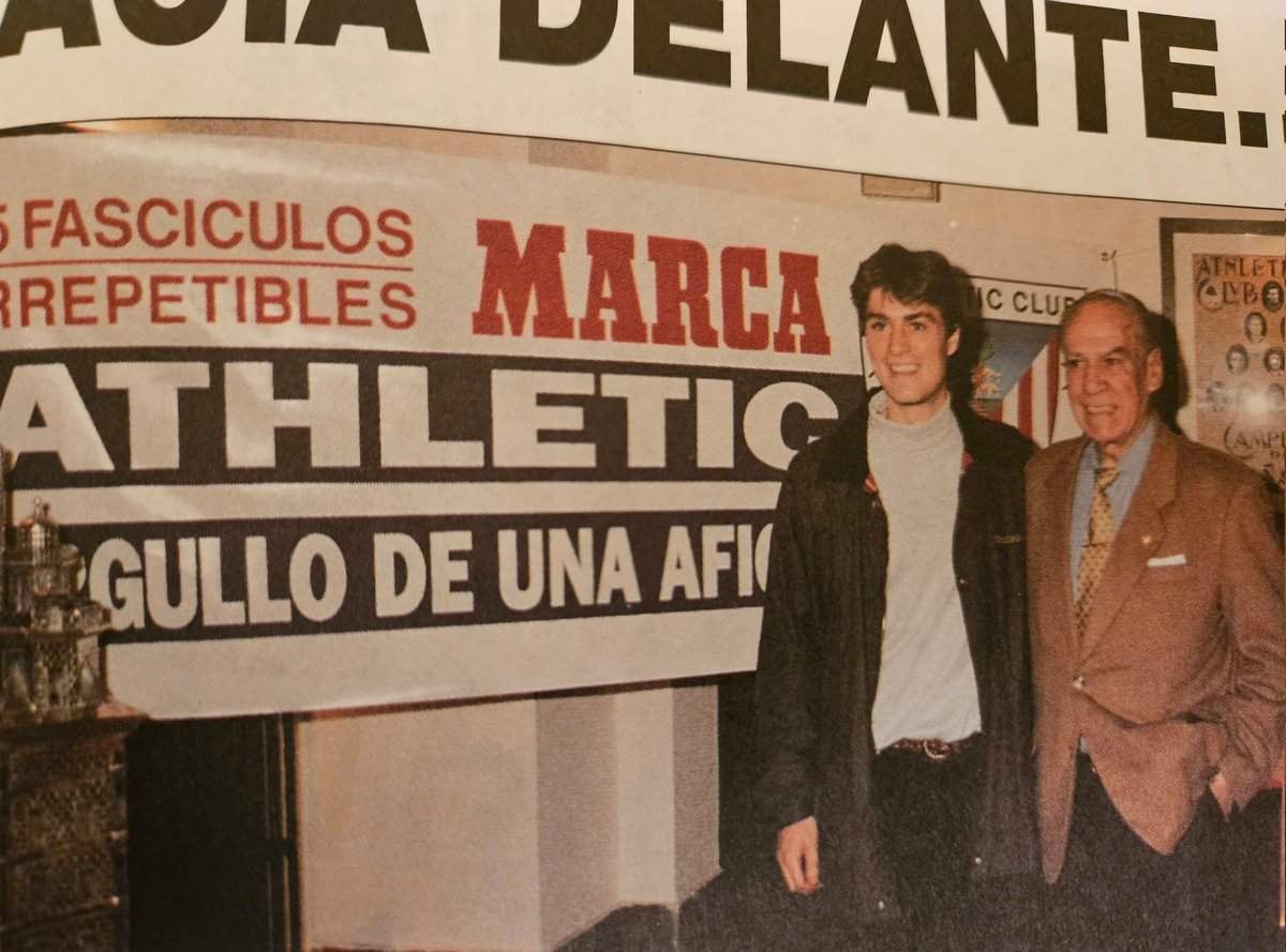 Telmo Zarra & @8JULENGUERRERO en la presentación de la colección por fasciculos de la historia del Athletic que lanzó Marca en el año 1993.