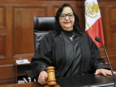 Levanta la ✋si estas de acuerdo en que se modifique la Constitución Política de los Estados Unidos Mexicanos para que sea el pueblo el que elija al Poder Judicial y no los legisladores. 🙋