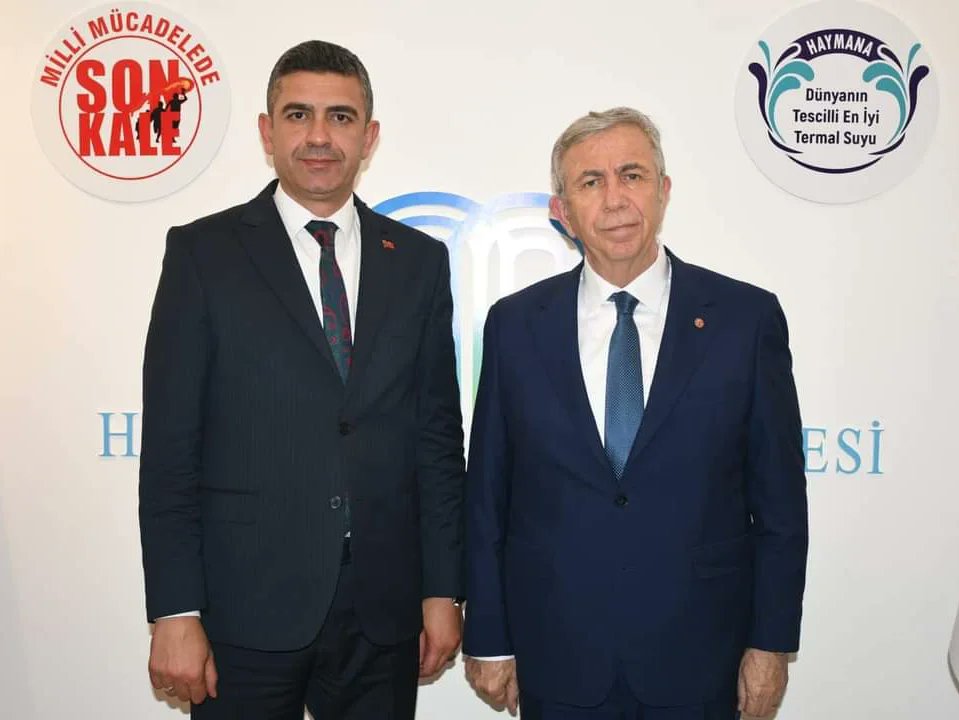 İlçemizdeki teşekkür programı, Büyükşehir Belediye Başkanımız Sayın @mansuryavas06 ve CHP İl Başkanı Sayın Ümit Erkol’un belediye binamızı ziyaretleri ile başladı.