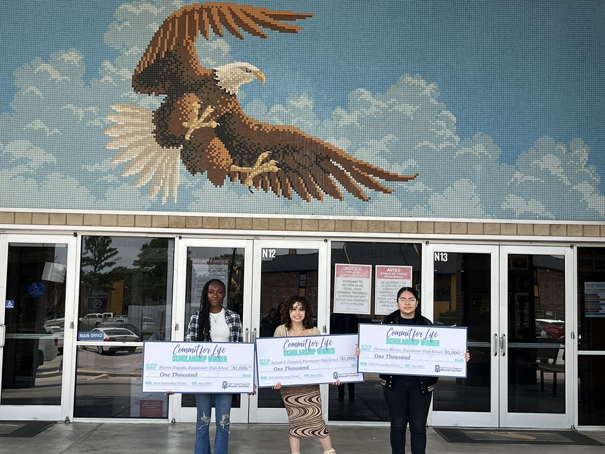 BigIkeYearbook's tweet image. 🎉 Congratulations to Sharon, Aaliyah, and Veronica for receiving the $1,000 &quot;Commit for Life&quot; scholarship from the Gulf Coast Regional Blood Center! Your dedication to making a difference is inspiring. Keep up the great work! 🙌 #Scholarship #CommitForLife #Congrats #MyAldine