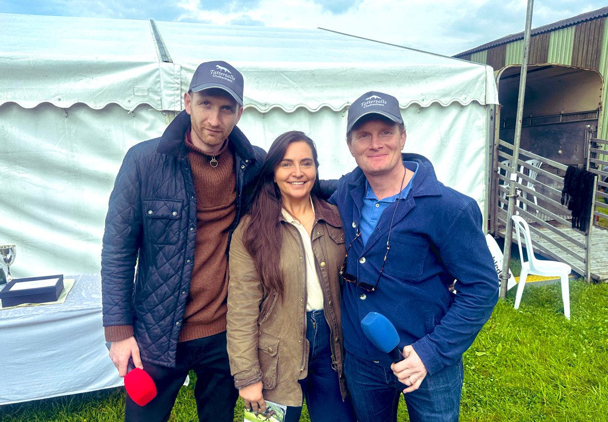 The @pointingpodcast 🎤 Ben Atkins & guest host Charlie Poste with @shirlsy at the Warwickshire P2P at Mollington #tattersallscheltenham #racesponsorship | @CharliePoste | @pointingpodcast |