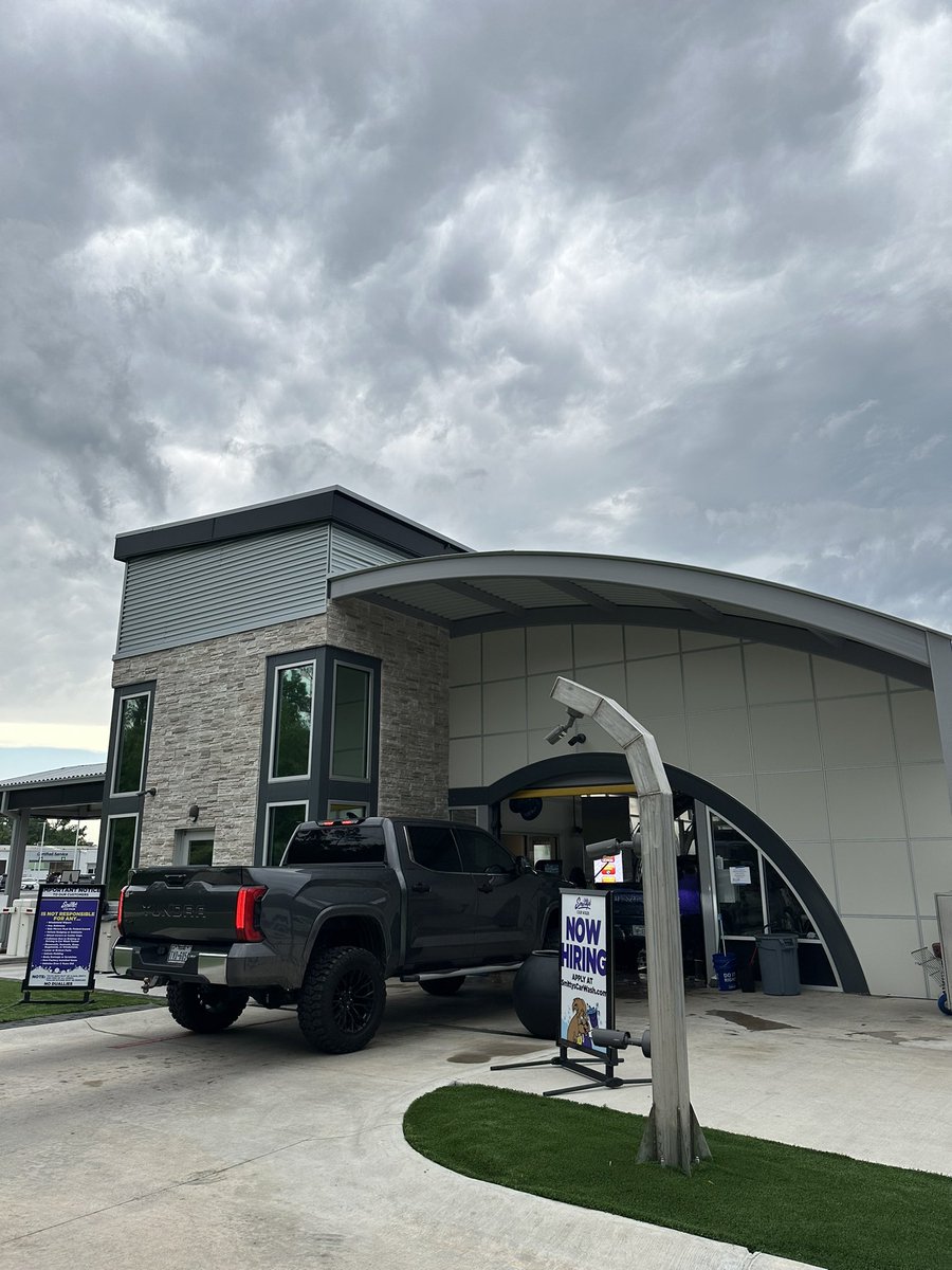 Clouds can’t dull your sparkle! 🌥️✨ Drive into Smitty’s Car Wash and leave with a shine that outshines the grayest of days. 🚗💦 #ShineBright #SmittysCarWash #CloudyDayClean #SpotlessShine