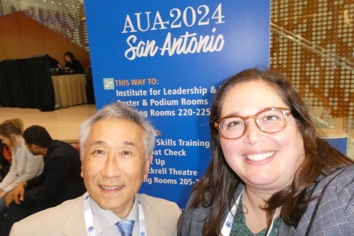 On the very last day of AUA#24, met stone expert @NStreeps @MCWUrology - former staff attending @PSH_Urology - she's doing well and continuing her research to include the sipIT trial