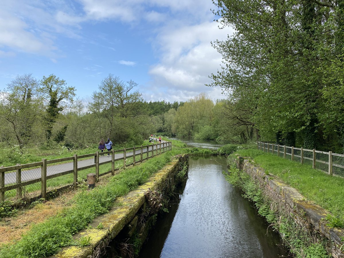 Hiking from Belfast to Lisburn. Quite nice, but people are more reticent in Northern Ireland. Very few smiles or hellos on the 13-mile towpath.