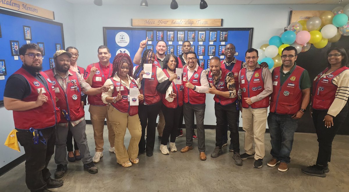 Thank you to the front end for an amazing quarter! Congratulations to Seedekah, LaChelle and Michelle. 
<a href="/Javi3rD/">Javier Dominguez</a> <a href="/SamCharles07/">Sam Charles</a> <a href="/GeorgeArias_HR/">George Arias</a>  <a href="/SedeekahP/">Sedeekah Pinnock</a>