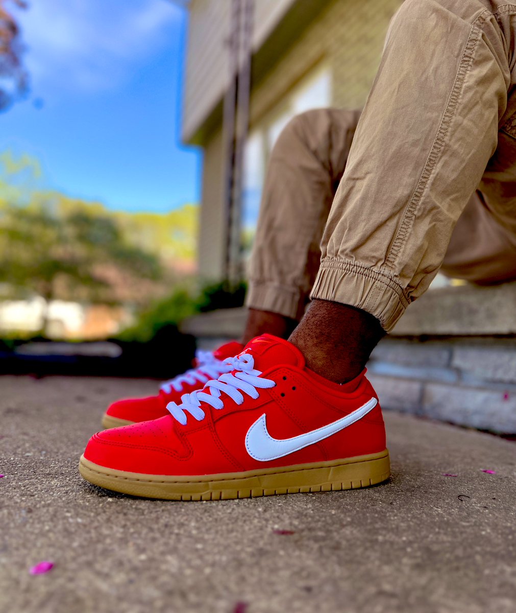 These look so much better in person #kotd #kickcheck #snkrs #snkrslibeheatingup #shoessofresh #yoursneakersaredope #snkrskickcheck #nike #dunks #iphonephotography