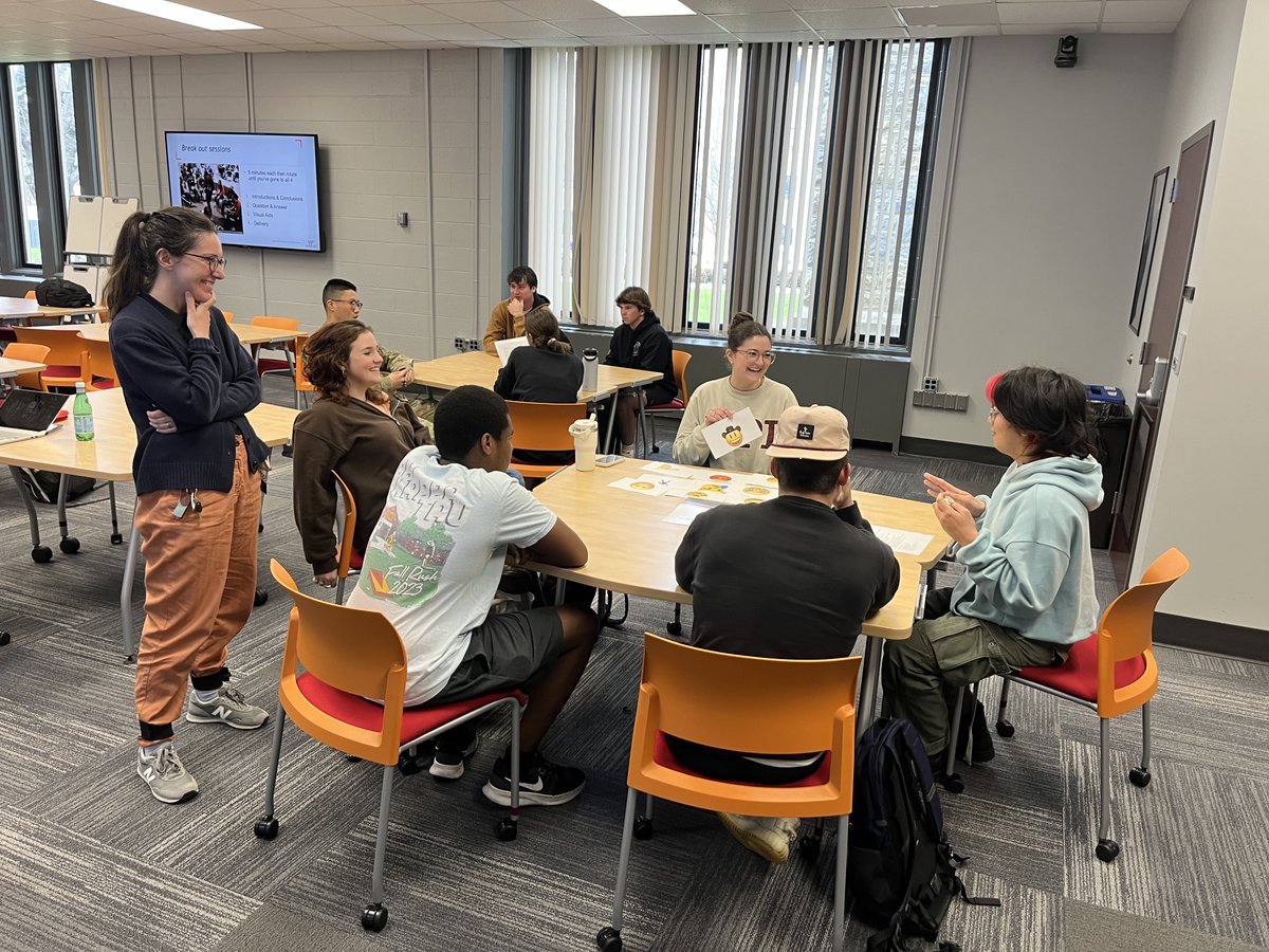 Good times at Newman Library! 🏫 Ari Corradi's ENGL1106 students joined the #VTCommLab workshop, exploring everything from slide design to speech delivery. Special shoutout to the Emoji Station—never knew emojis could teach so much about vocal tone! #Hokies 🎤📊