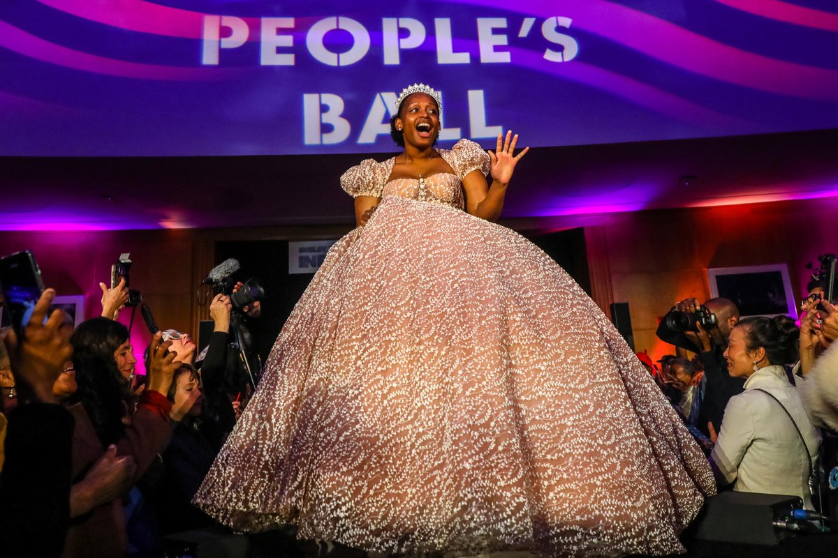 The Met Gala may be tonight. But yesterday in Brooklyn, the People's Ball was a far more egalitarian, celebratory and less-obnoxious affair. We were there: bkmag.com/2024/05/06/the…