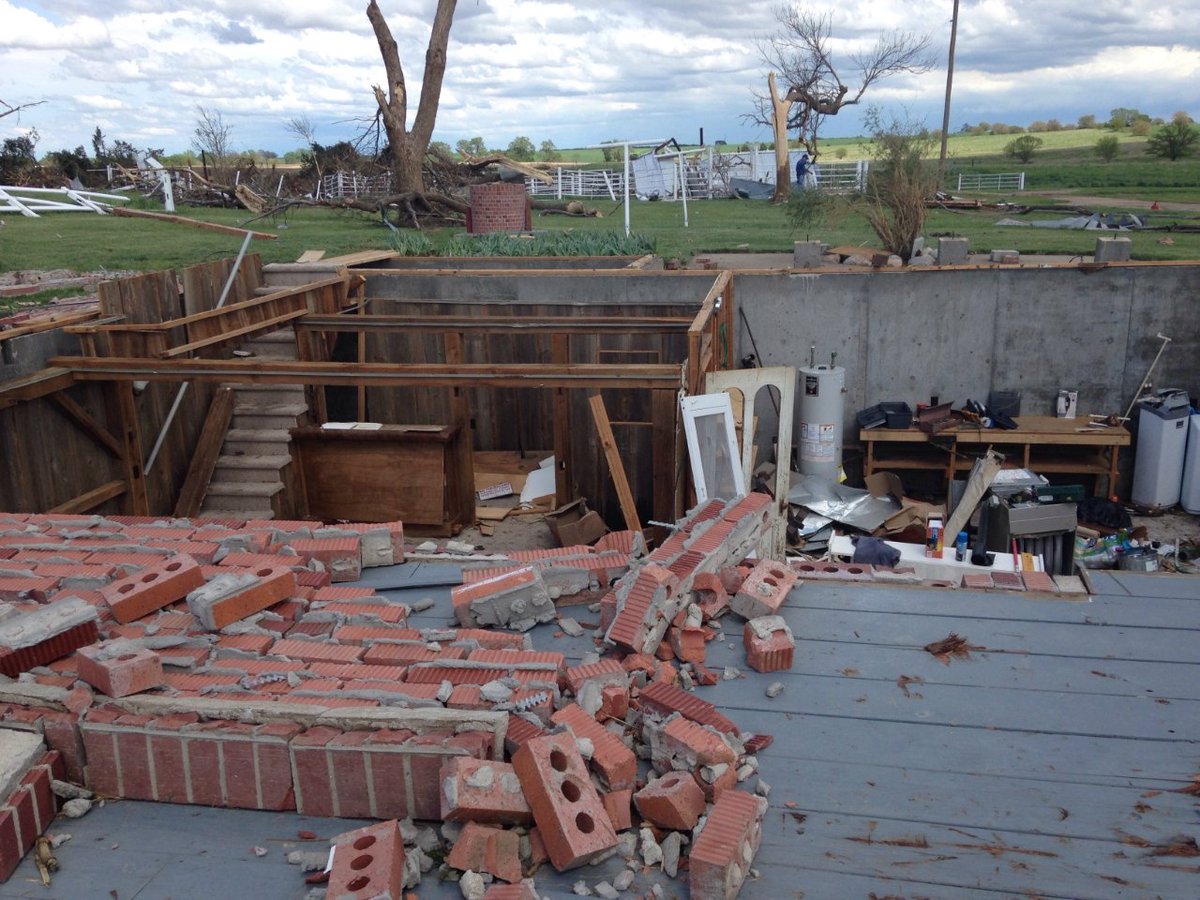 May 6, 2015:

An outbreak of 47 tornadoes struck the Great Plains. Eight tornadoes were significant (EF2+). A cyclic supercell spawned several twisters, including two intense EF3s, southwest of and in the Oklahoma City metro. Fourteen people were injured.

#wxhistory