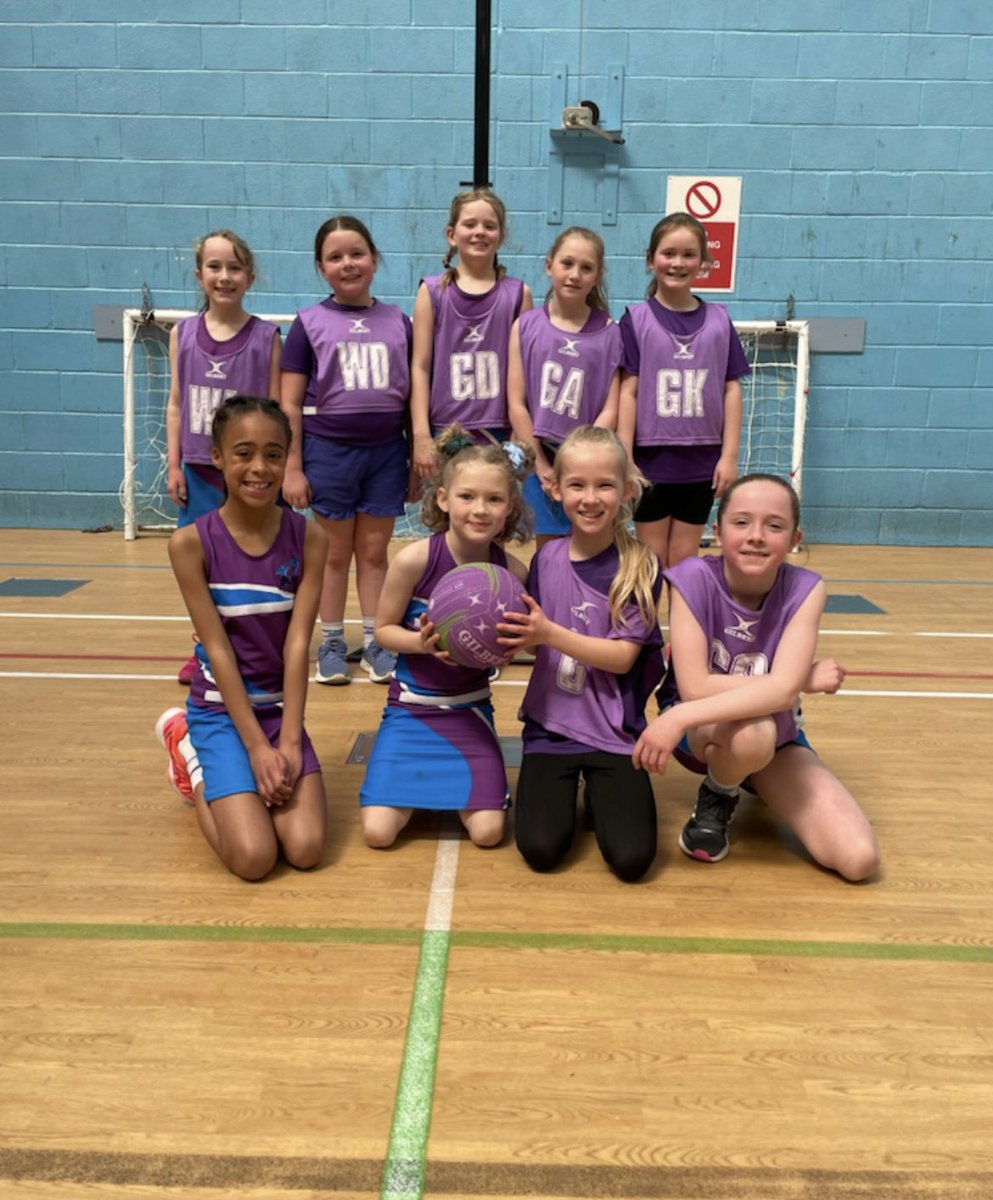 A tough match for our u10 blues yesterday against a well established Warriors team, resulting in a 43-1 loss 💙 
You kept going though girls and never gave up fighting! 
#blues #bellsspirit
OPOM - Isobel @FulneckSchool 
CPOM - Freya @StPeters_CE & Bessie @birkenshawps