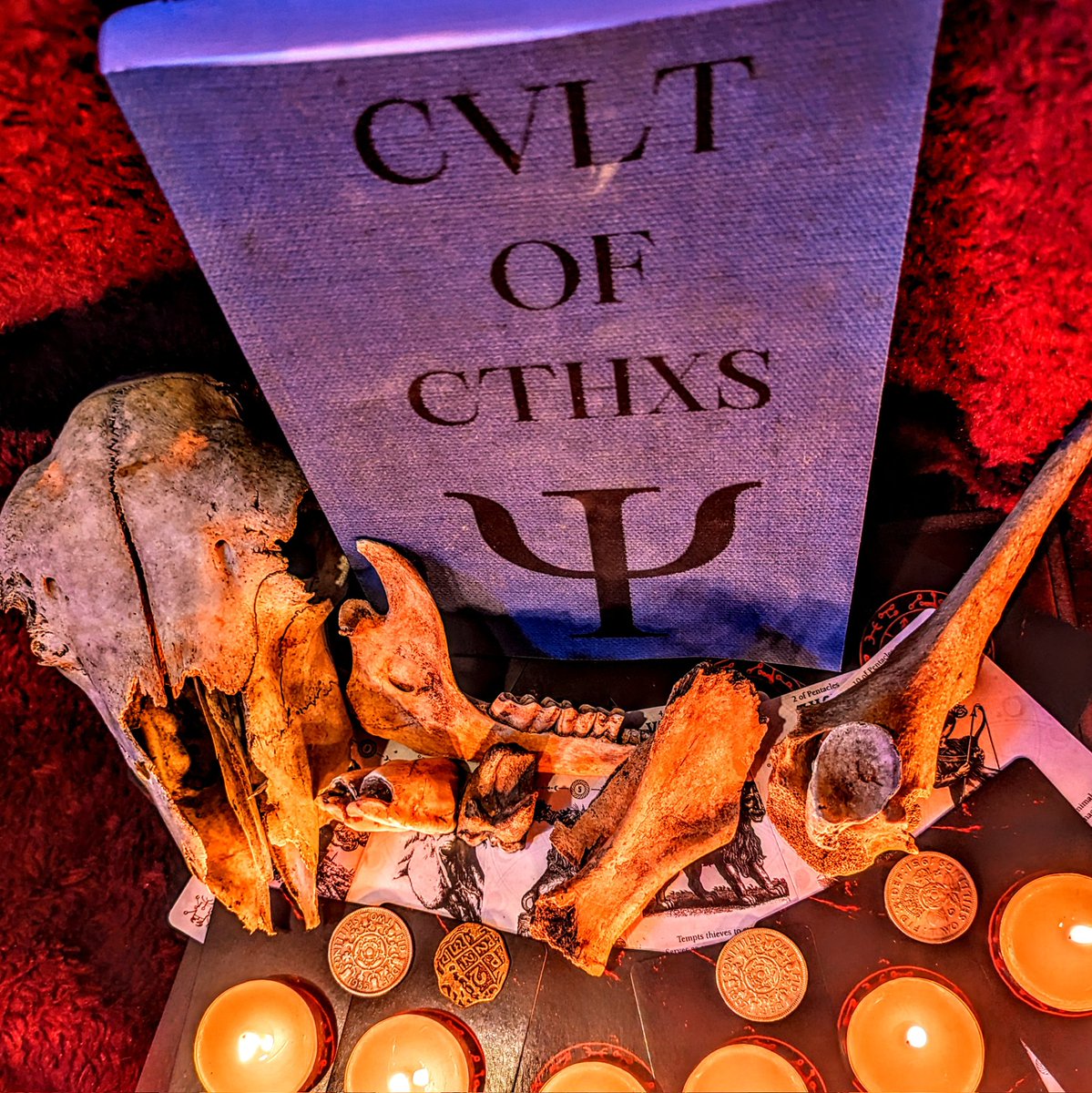 Go give it some love, drop your lowly wordmonger a nice review eh? 
amazon.co.uk/CVLT-CTHXS-Bam…
#indiepub #indiewriter #horror #horrorstory #occult #occultfiction #cult #weirdfiction