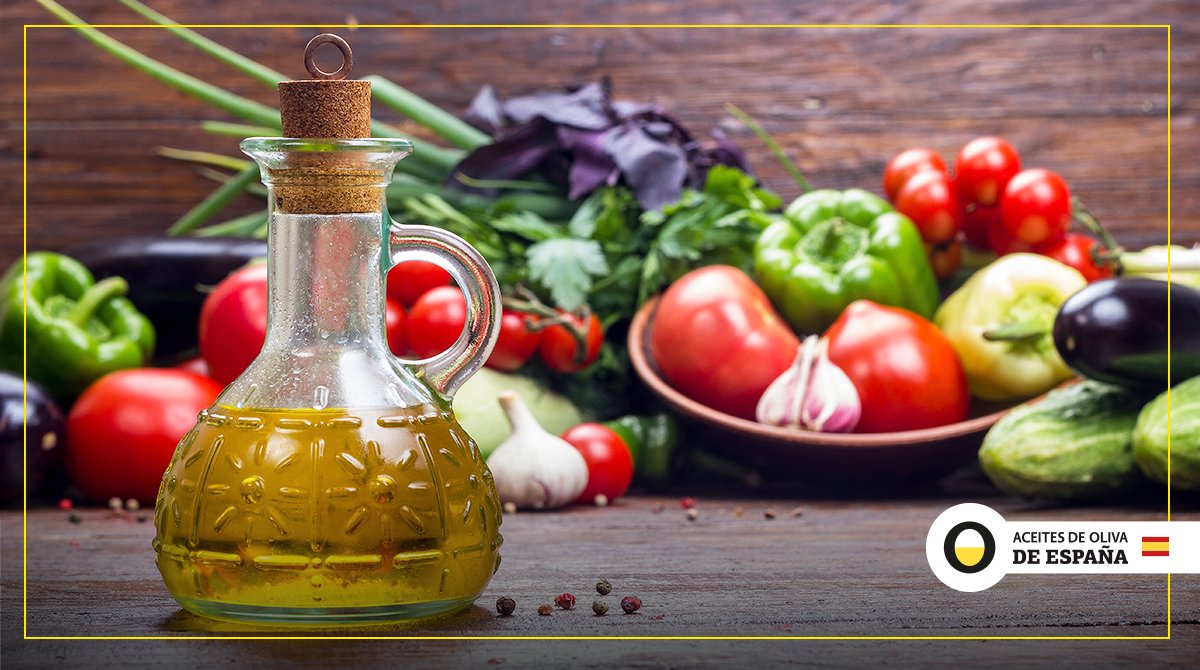 Hoy es el #DíasinDietas y lo celebramos disfrutando de la #DietaMediterránea ya que, como ya sabes, no es una dieta, es un estilo de vida. ¡Viva la Dieta Mediterránea y los aceites de oliva! #SaboreaLaVida